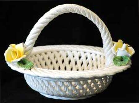 Capodimonte Giftware Wicker Basket W/ Yellow Rose - No Box