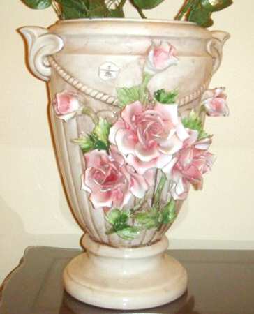 Capodimonte Giftware Pink Rose Urn - No Box