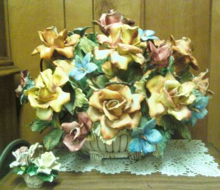 Capodimonte Giftware Large Flower Arrangement - No Box