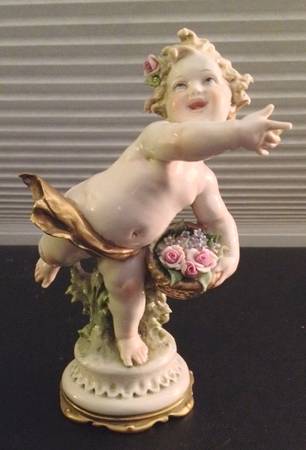 Capodimonte Giftware Cherub W/ Flower Basket-Volta - No Box