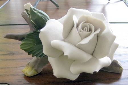 Capodimonte Giftware White Rose - No Box