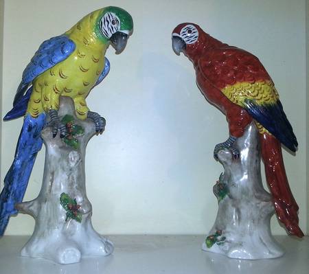 Capodimonte Giftware Parrots-Pair (Yellow & Red) - No Box