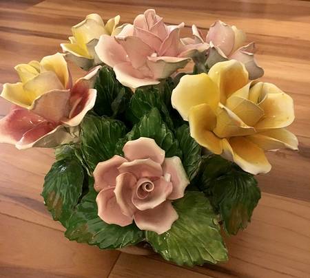 Capodimonte Giftware Pink & Yellow Rose Arrangement - No Box