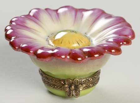 Chamart Exclusives Limoges Box Pink Daisy - Boxed