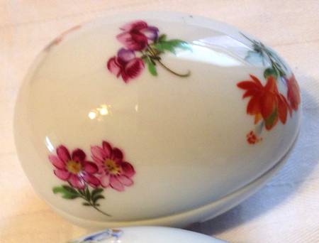 Chamart Exclusives Limoges Box Red Floral Egg Box - Boxed