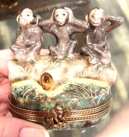 Chamart Exclusives Limoges Box 3 Monkeys-See No Evil-Hear No Evil-Speak - Boxed