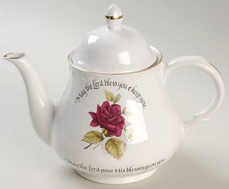 Carpentree Tea Pot by Carpentree