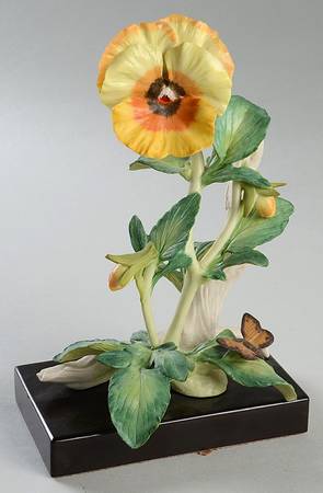 Floral Studies China Maid-Pansy Yellow - No Box
