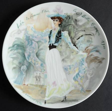 Women of The Century Lea La Femme Fleur - Boxed