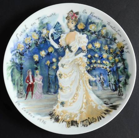 Women of The Century Sarah En Tournure - Boxed