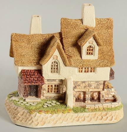 David Winter Appearance Piece The Truffleman's House - Boxed