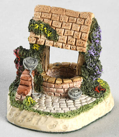 Cameos Penny Wishing Well - Boxed