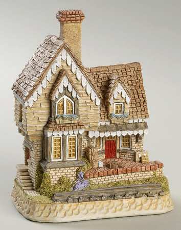 Collectors Guild Scene The Station Master's House - With Box