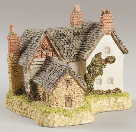 In The Country Collection John Benbow's Farmhouse - Boxed