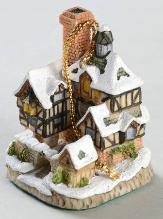 Cottage Ornament Scrooge Family Home - Boxed