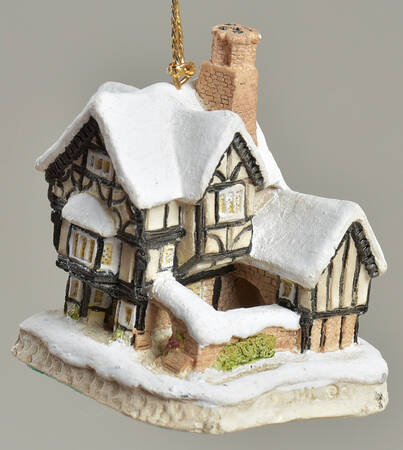 Cottage Ornament Mister Fezziwig's Emporium - Boxed