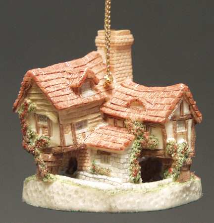 Cottage Ornament Tomfool's Cottage - Boxed