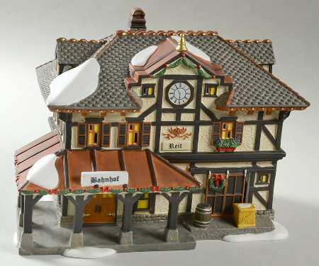 Alpine Village Reit Train Station - Boxed