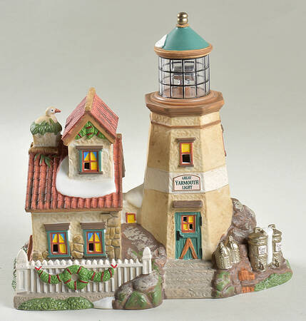 Dickens Village Great Yarmouth Light - With Box Bx763