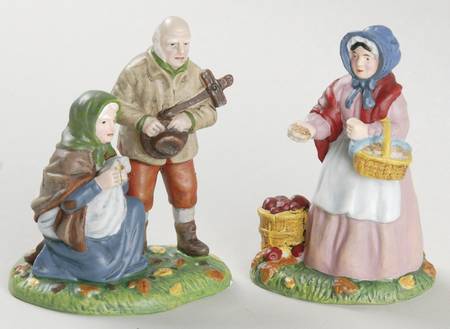 All Hallow's Eve-Dicken's Village Begging For Soul Cakes - With Box
