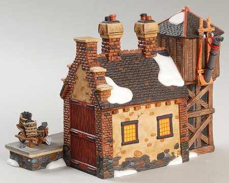 Dickens Village Locomotive Shed & Water Tower - Boxed