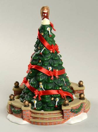 Dickens Village Dickens' Town Tree - With Box Bx715
