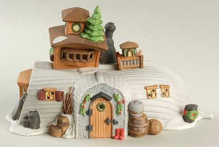 Dickens Village Grey-Peggotty's Seaside Cottage - Boxed