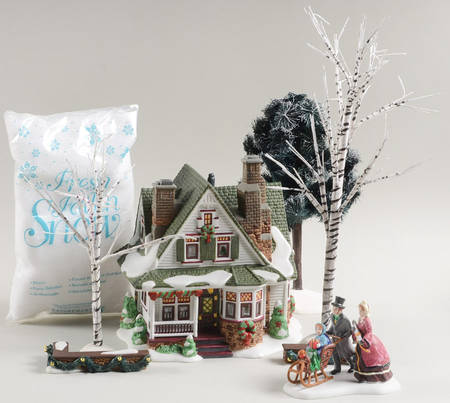 New England Village Christmas Homecoming At Havenport - Boxed