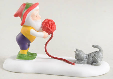 North Pole Village Kitten Tested For Best Mittens - Boxed