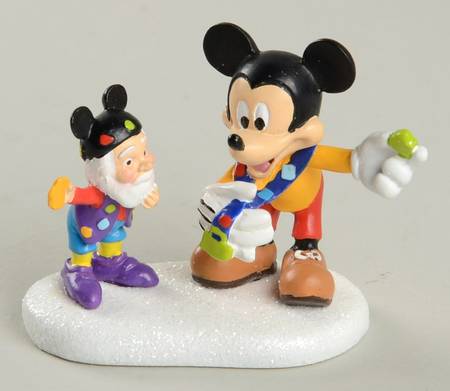 North Pole Village Pin Trading With Mickey - Bx495 With Box