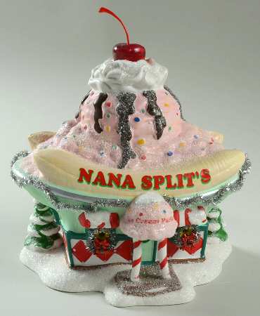 North Pole Village Nana Split's Ice Cream Parlor - Boxed