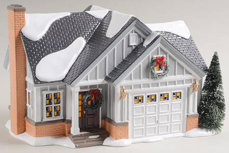 Snow Village Holiday Starter Home - With Box Bx1357