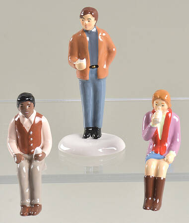 Snow Village Village Hipsters-Set Of 3 - Bx1378 With Box
