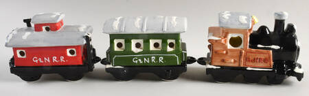 Snow Village 3 Train Cars - With Box Bx700
