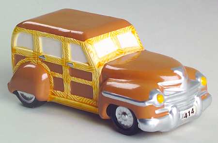 Snow Village Woody Station Wagon - Boxed