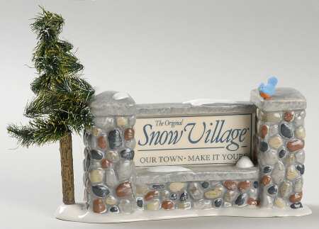 Snow Village Welcome To Snow Village Sign - With Box Bx1026