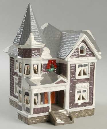 Snow Village Spruce Place  - With Box Bx728