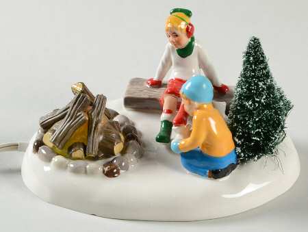 Snow Village Skate Date - Bx1082 With Box