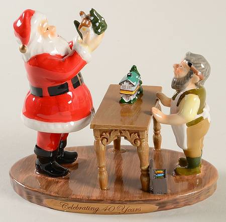 Santa Comes To Town Santa Comes To Town - Boxed