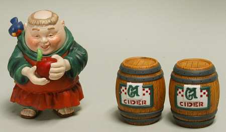 Merry Makers Samuel-The Sampler And Cider Barrels - Boxed