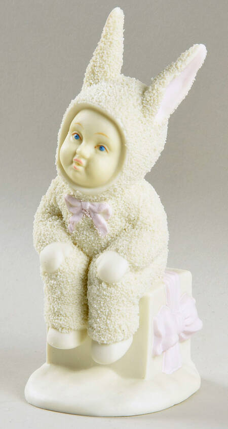 Snowbunnies Happy Birthday To You Sitting On Gift - No Box 103b