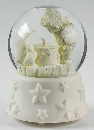 Snowbabies Waterglobe Make A Wish - Boxed