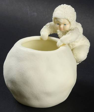 Snowbabies Climbing On Snowball-Votive - Boxed