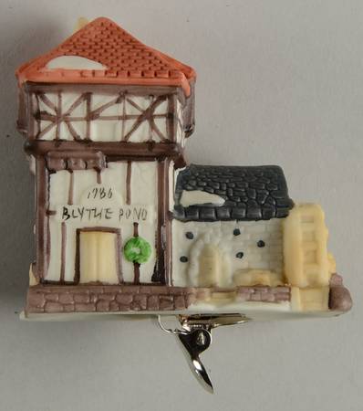 Dickens Village-Ornament Blythe Pond-Clip On - Boxed