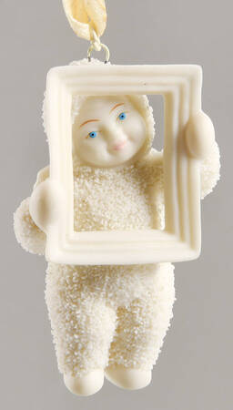 Snowbabies Ornaments Pretty As A Picture - No Box
