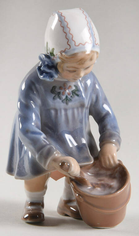 Dahl Jensen Figurine Girl With Pail - Boxed