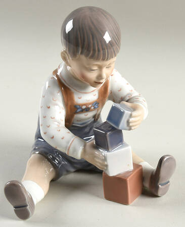 Dahl Jensen Figurine Boy With Blocks - No Box