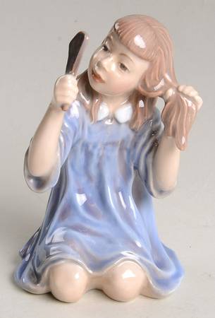 Dahl Jensen Figurine Lene - Boxed