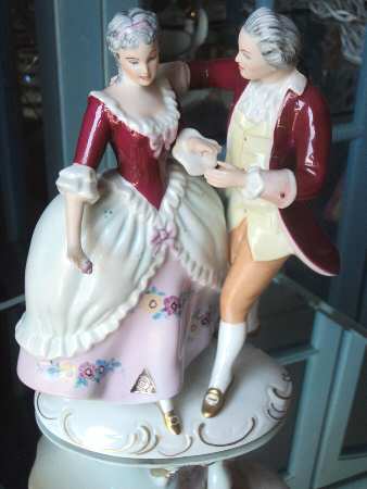 Royal Dux Figurine #2(Newer) Victiorian Couple - No Box