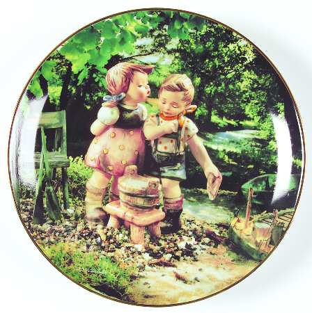 Hummel Calendar Plate August-Hot Summer Days - No Box